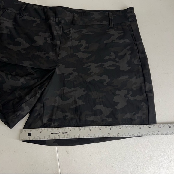 Spanx Sunshine Shorts  Pull On 4-Way Stretch Size XLarge Black Camo. - Picture 10 of 14